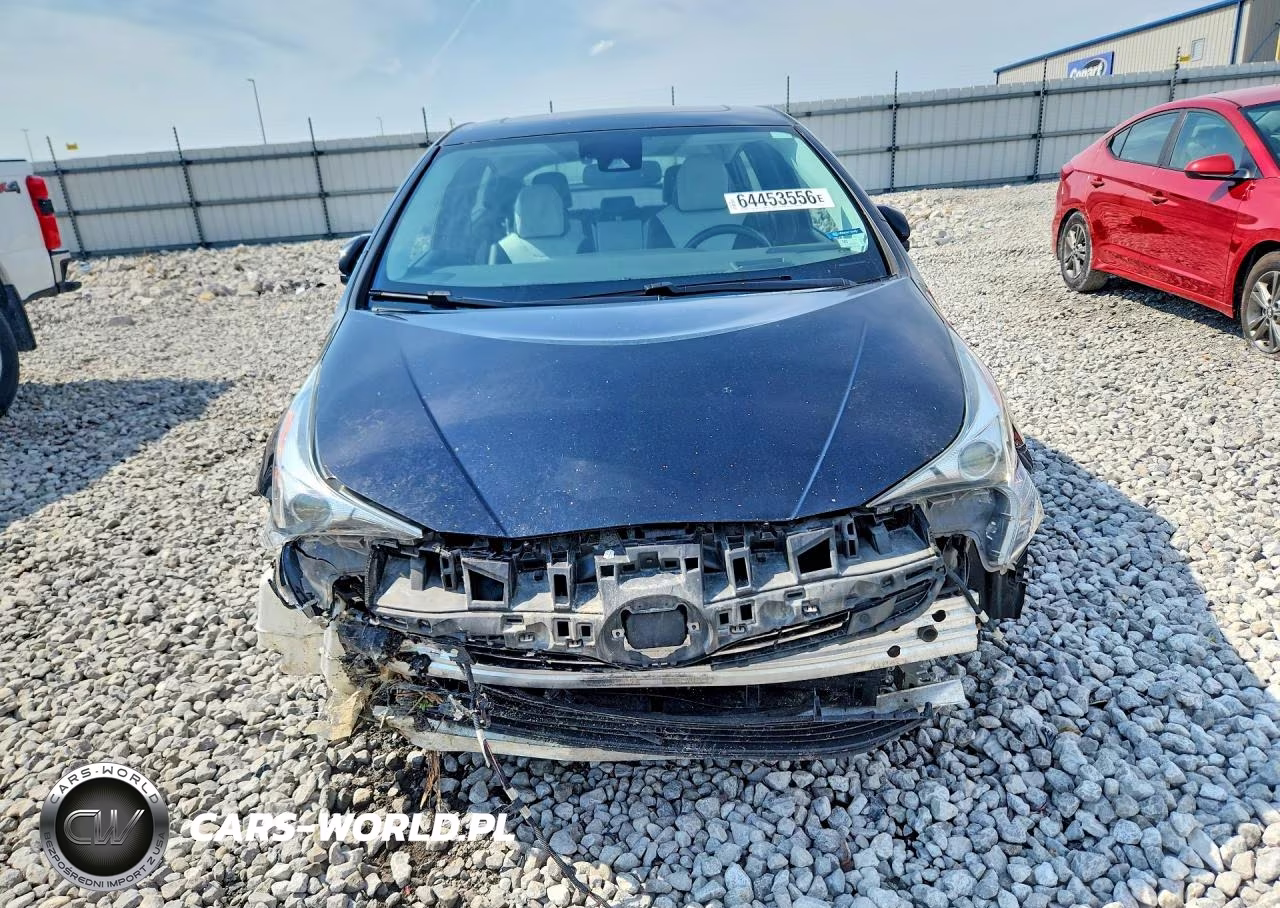 2017 Toyota Prius Four VIN:JTDKARFU6H3051307 - 5