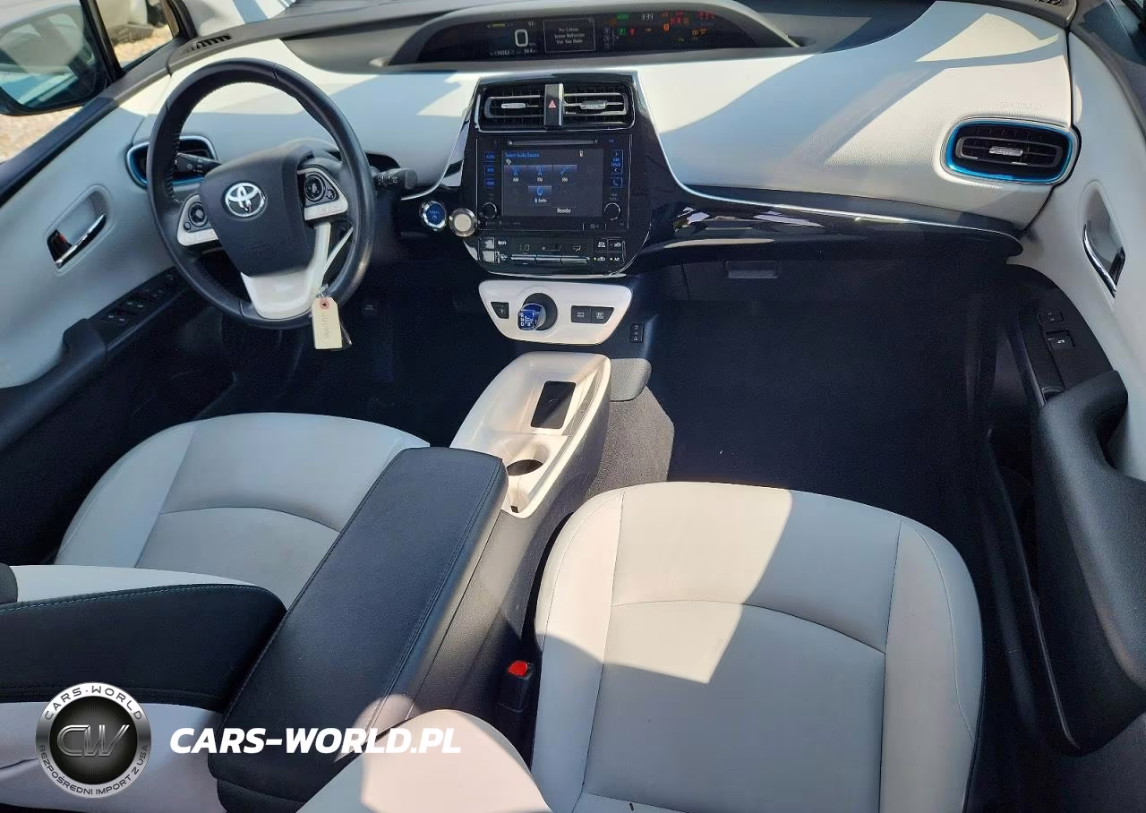 2017 Toyota Prius Four VIN:JTDKARFU6H3051307 - 8