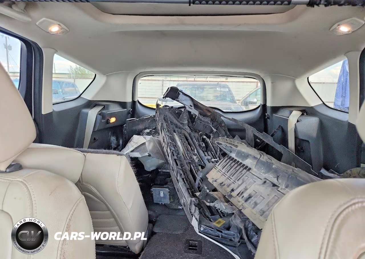 2017 Ford Escape Titanium VIN:1FMCU0J95HUE15670 - 10