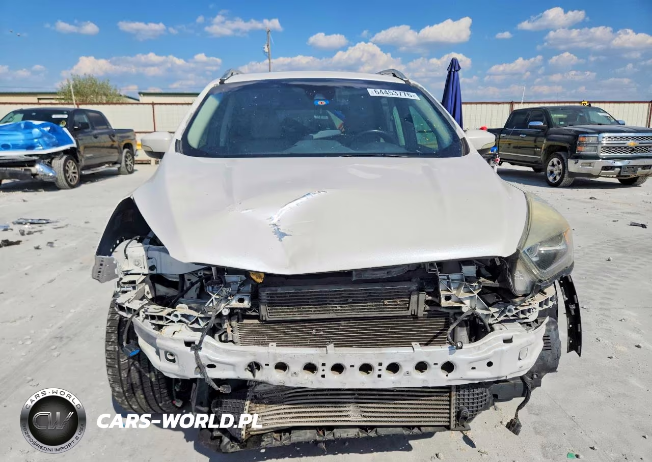 2017 Ford Escape Titanium VIN:1FMCU0J95HUE15670 - 5