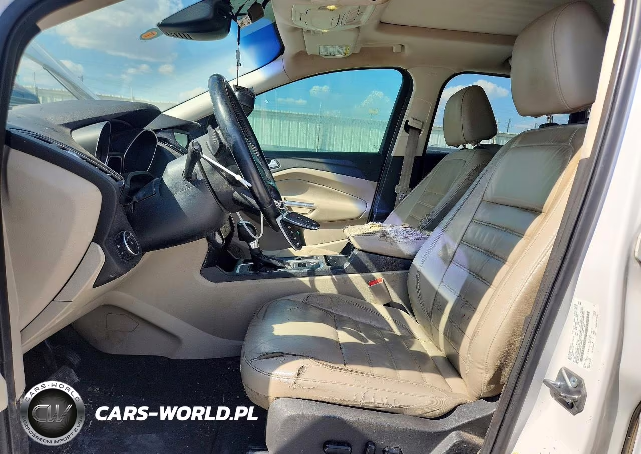 2017 Ford Escape Titanium VIN:1FMCU0J95HUE15670 - 7
