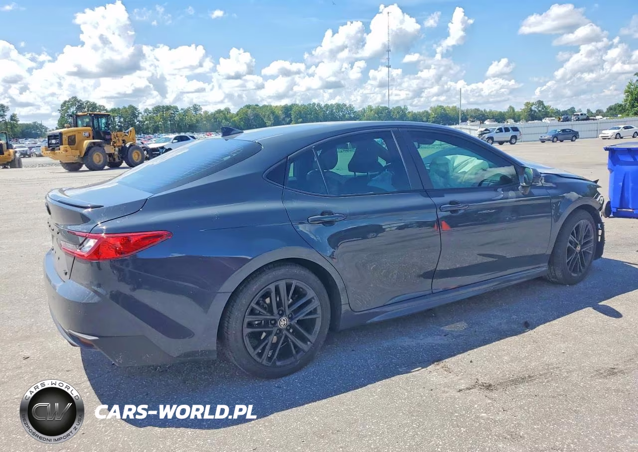 2025 Toyota Camry Se VIN:4T1DAACK7SU605769 - 3