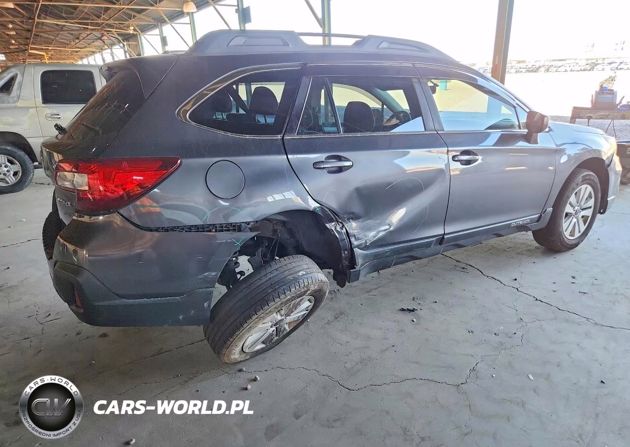 2018 Subaru Outback 2.5I VIN:4S4BSAAC0J3307410 - 3