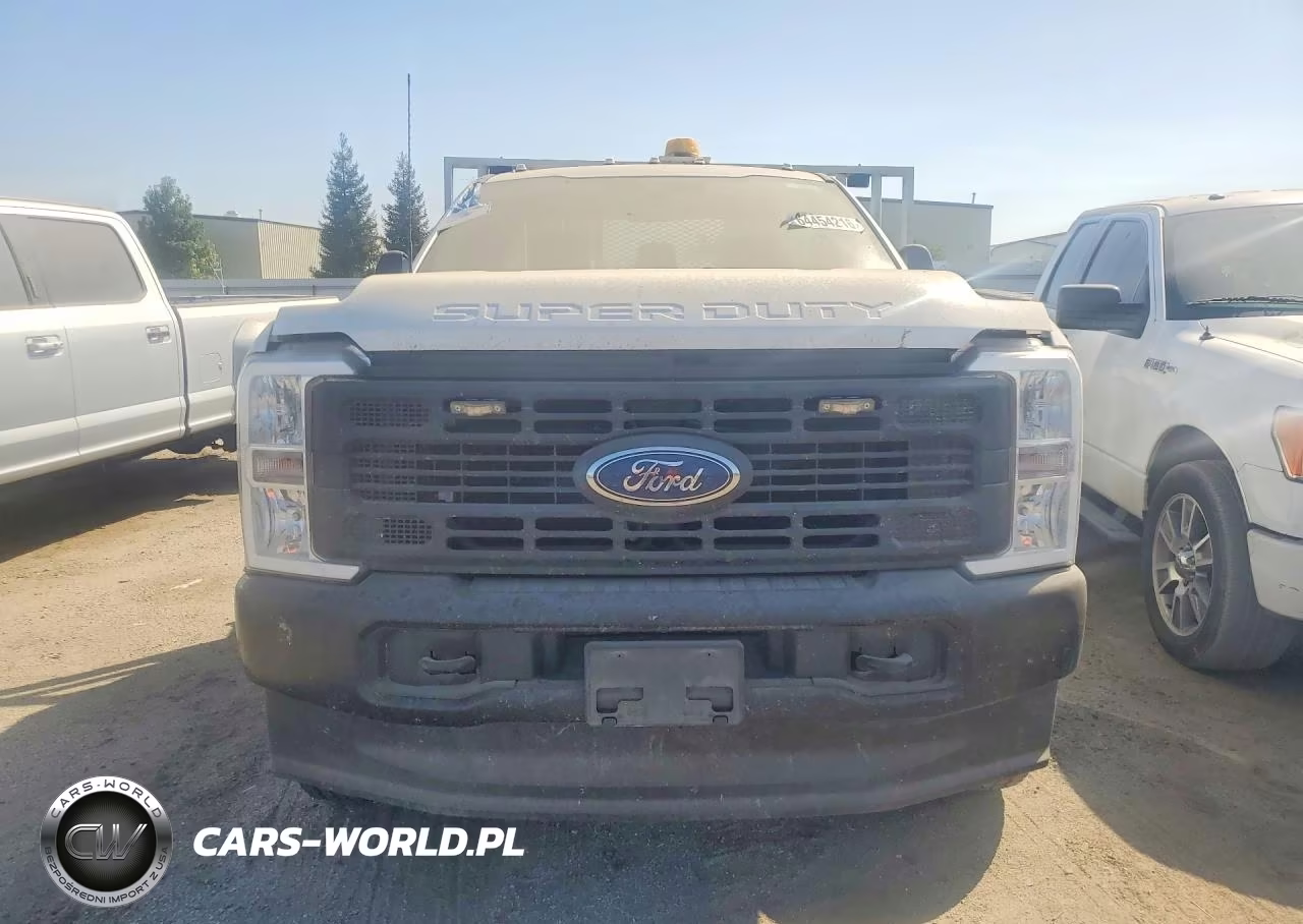 2023 Ford F350 Super Duty VIN:1FDRF3HT9PEC44552 - 5