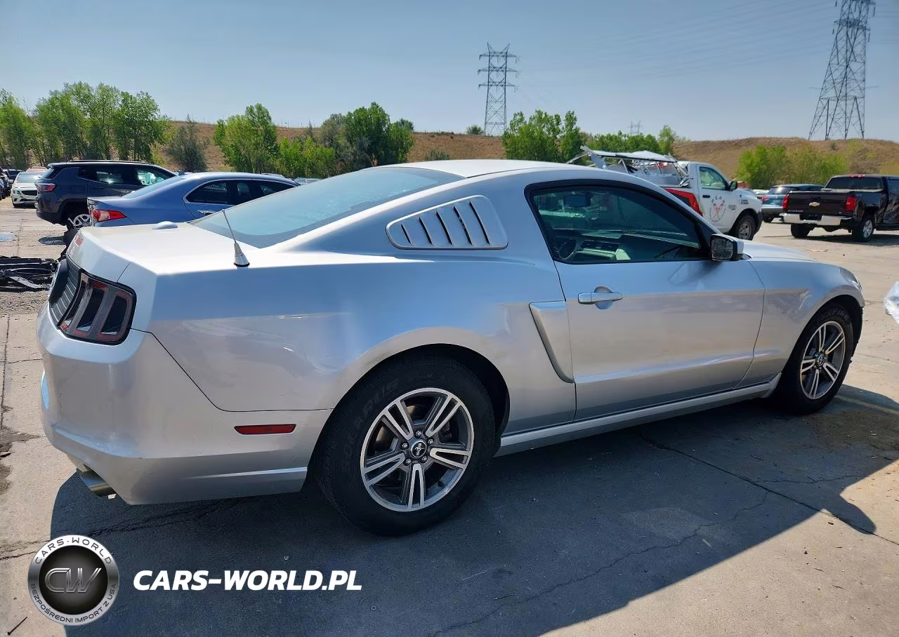 2013 Ford Mustang VIN:1ZVBP8AM6D5238218 - 3