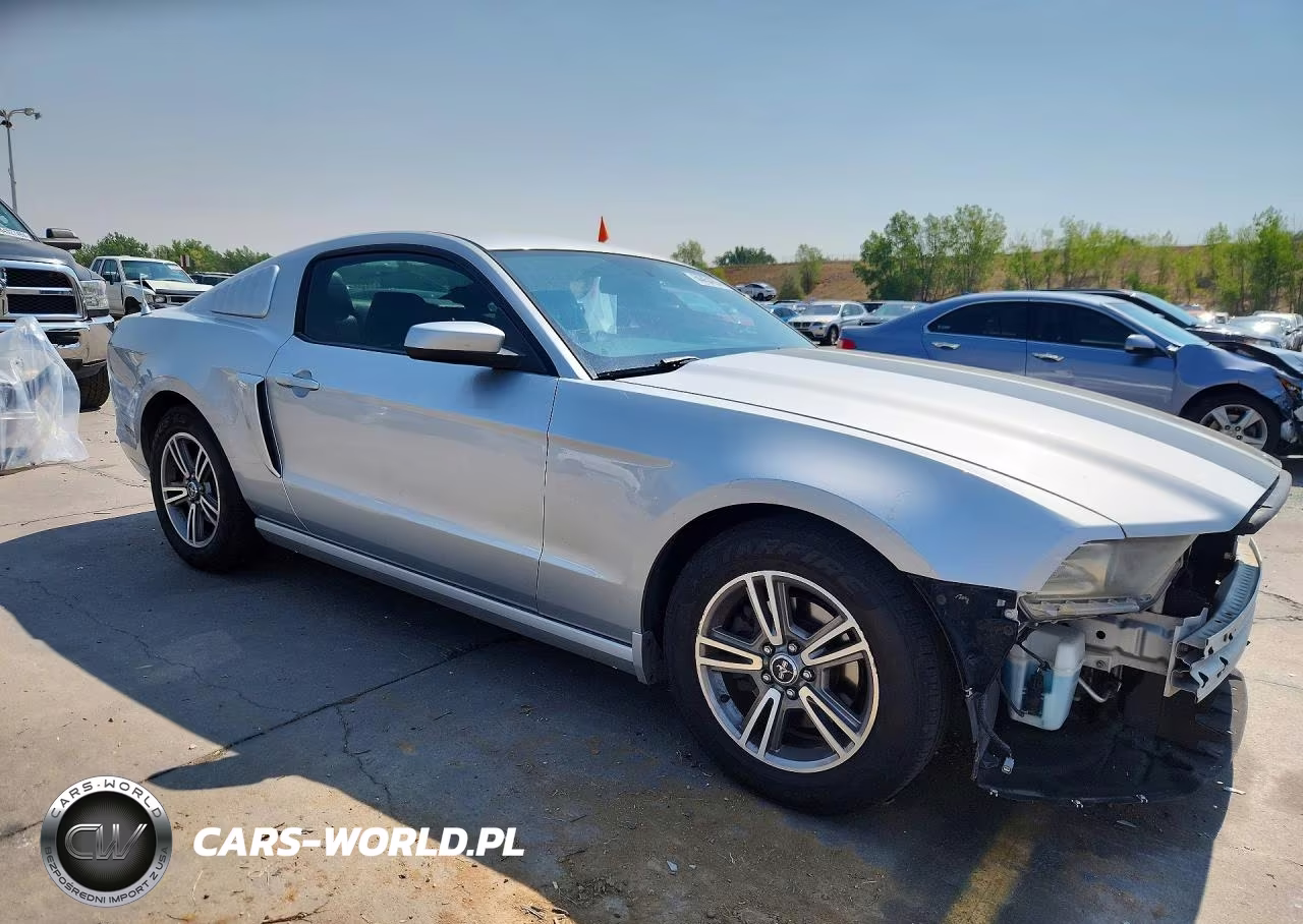 2013 Ford Mustang VIN:1ZVBP8AM6D5238218 - 4