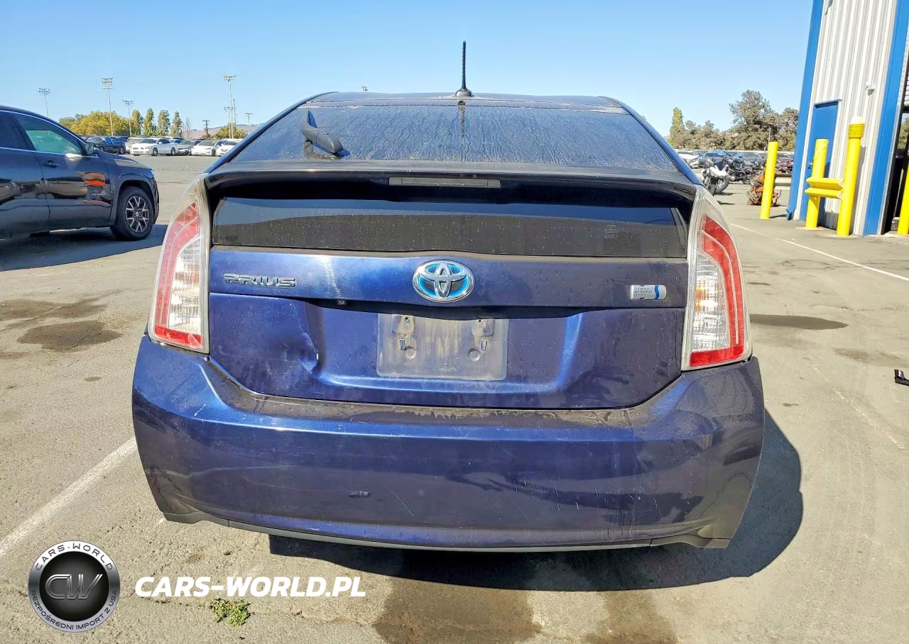 2012 Toyota Prius Three VIN:JTDKN3DU4C1555864 - 6