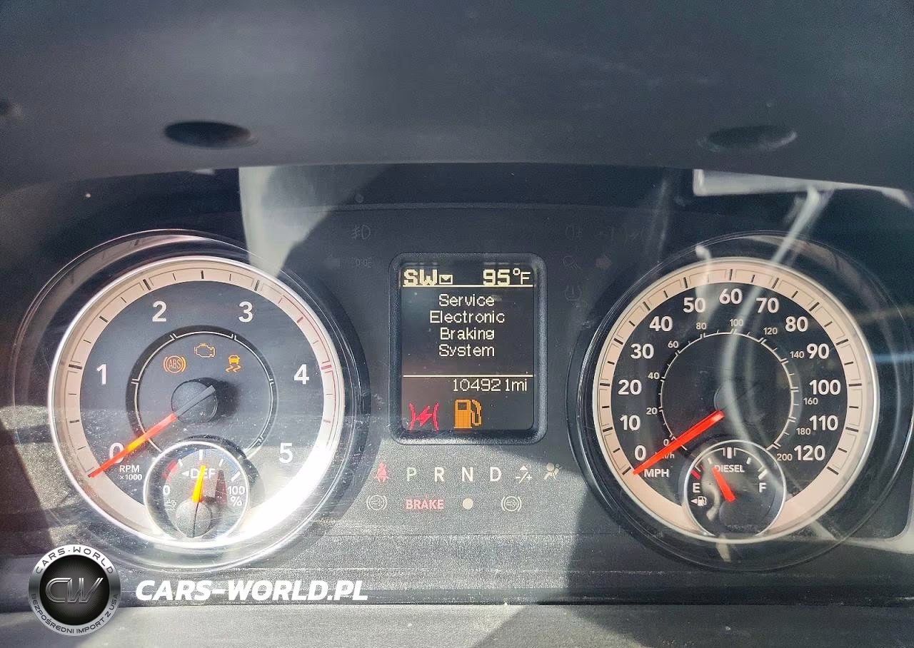 2018 Ram 5500 VIN:3C7WRNFL7JG317563 - 9