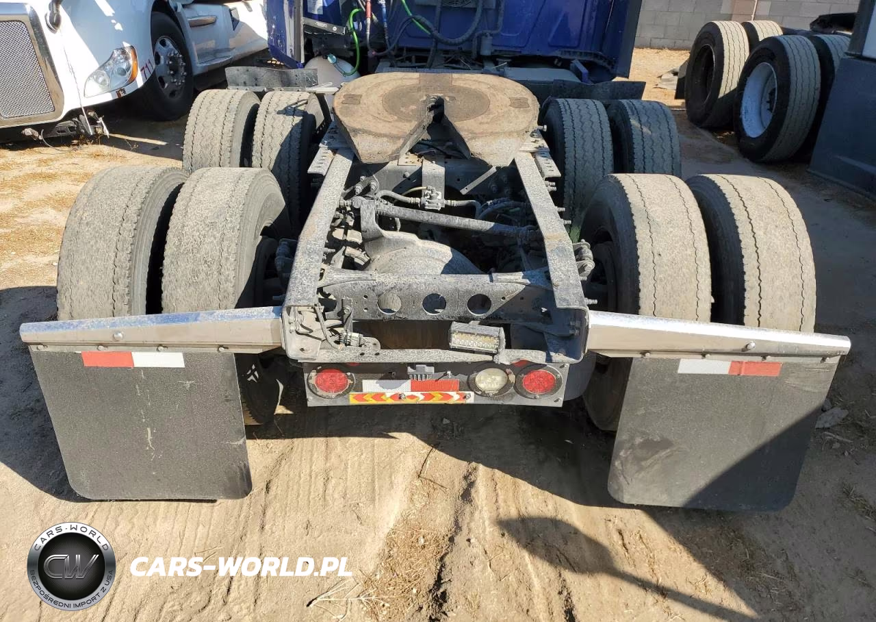 2018 International Lt625 Semi Truck VIN:3HSDZAPR4JN101382 - 9