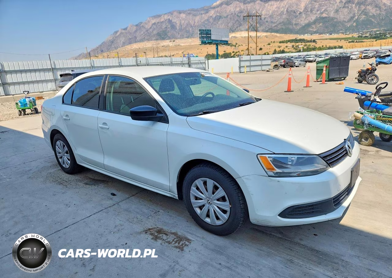 2014 Volkswagen Jetta Base VIN:3VW2K7AJ4EM432756 - 4