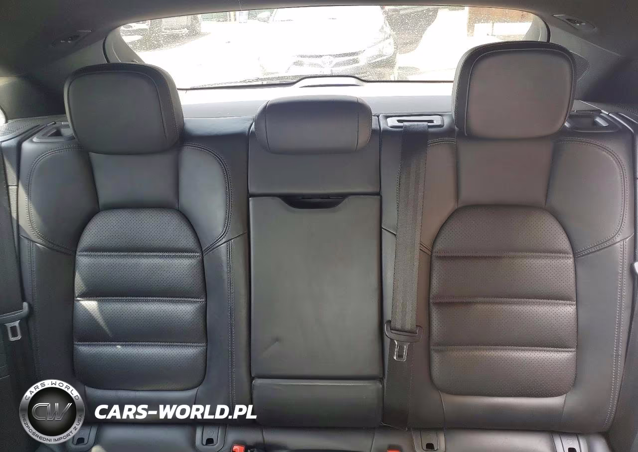 2015 Porsche Macan S VIN:WP1AB2A52FLB69804 - 10