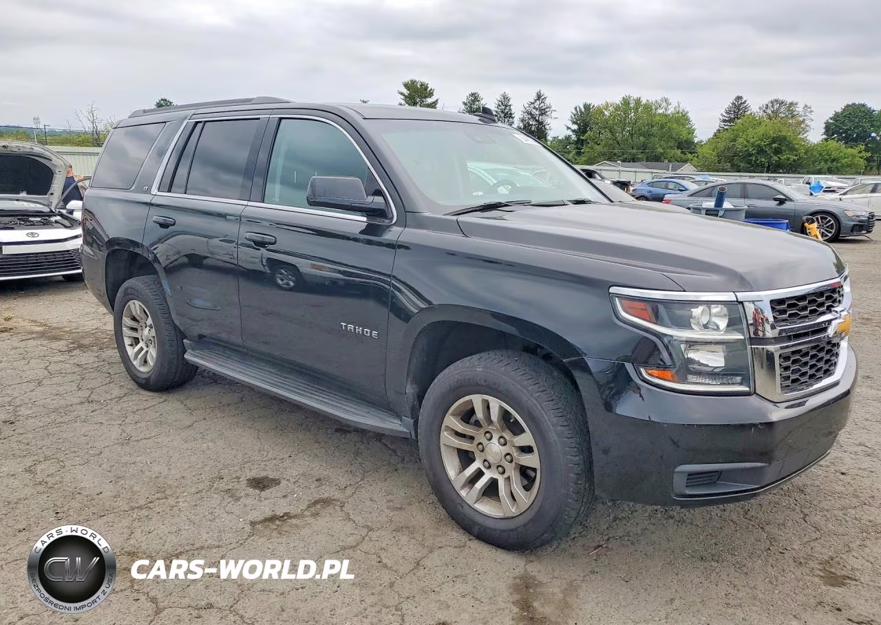 2019 Chevrolet Tahoe K1500 Lt VIN:1GNSKBKC1KR143924 - 4