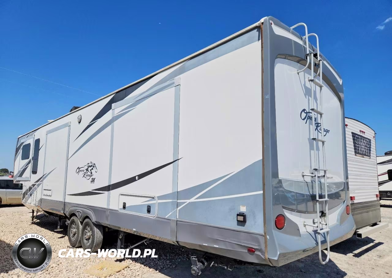 2018 Highland Ridge Recreational Vehicle (Rv) VIN:58TCH0BV3J3XF3155 - 3