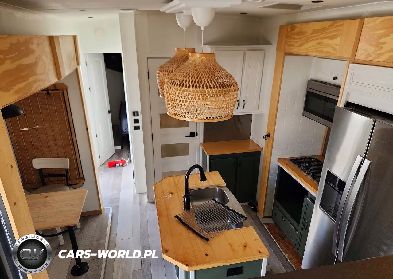 2018 Highland Ridge Recreational Vehicle (Rv) VIN:58TCH0BV3J3XF3155 - 5