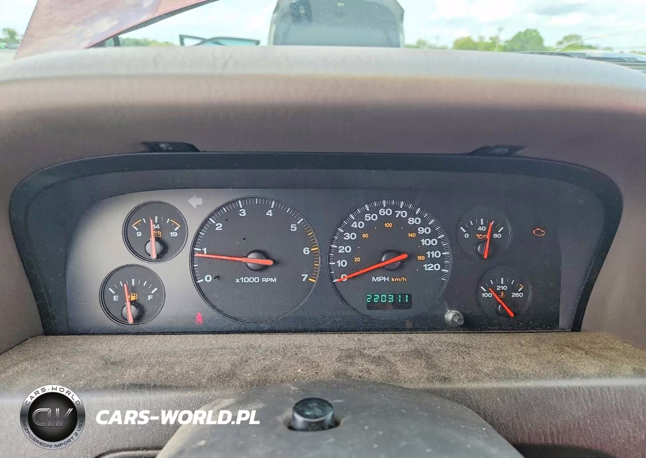 2000 Jeep Grand Cherokee Laredo VIN:1J4GW48S8YC296349 - 9