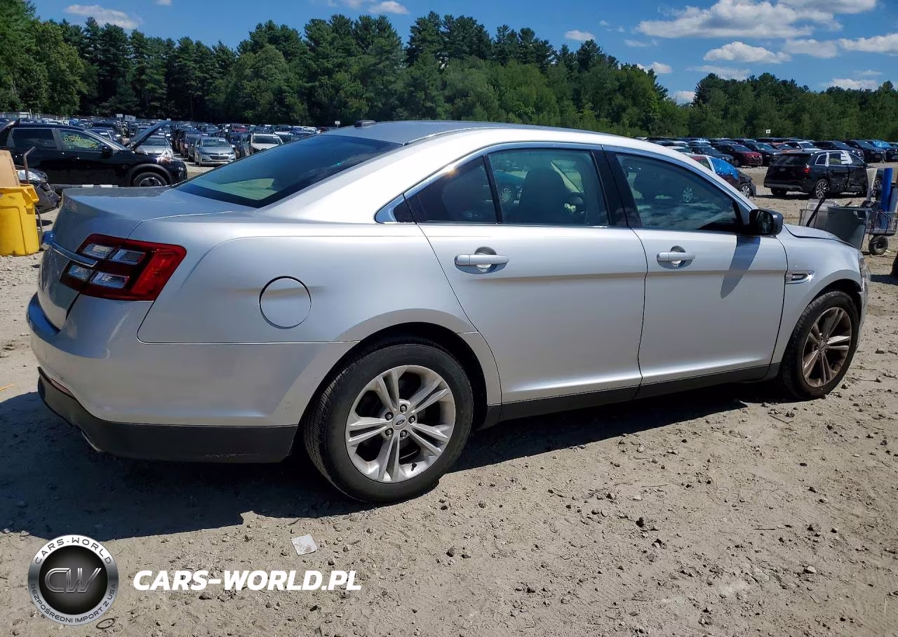 2018 Ford Taurus Se VIN:1FAHP2D89JG129590 - 3