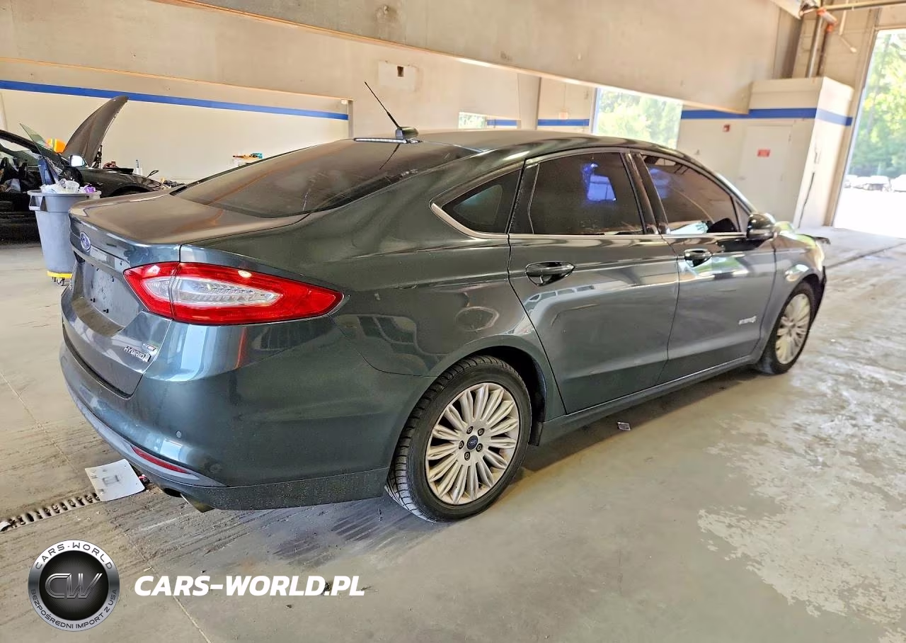 2015 Ford Fusion Se Hybrid VIN:3FA6P0LUXFR296700 - 3
