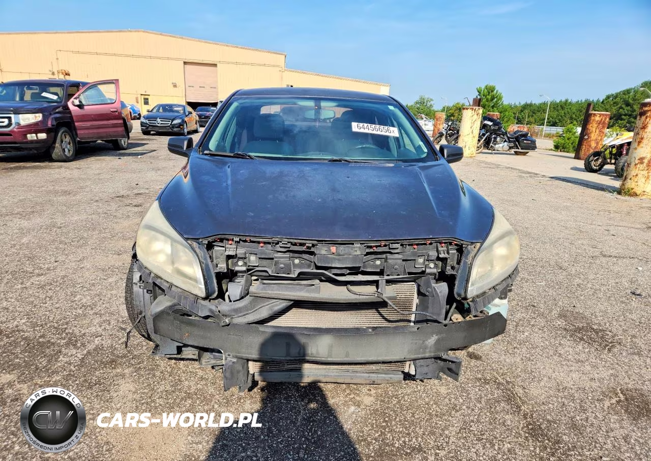 2013 Chevrolet Malibu Ls VIN:1G11B5SA8DF132999 - 5