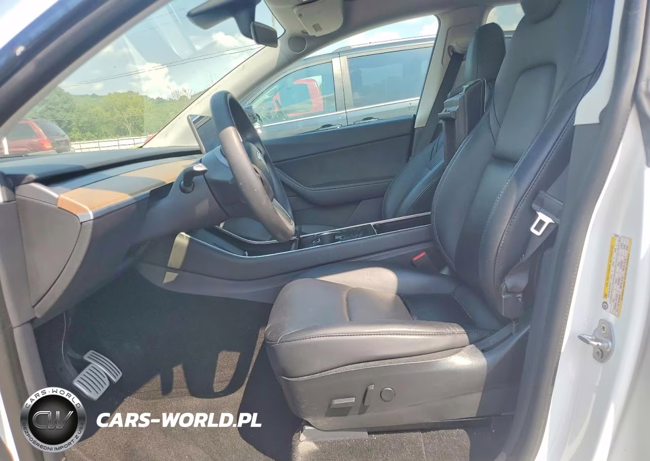 2020 Tesla Model Y VIN:5YJYGDEF5LF003551 - 7