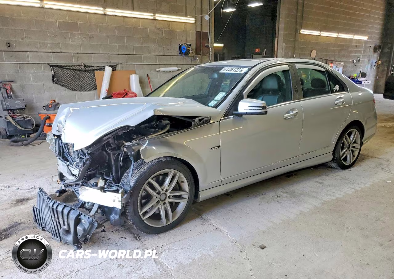 2013 Mercedes-Benz C 300 4Matic – zdjęcie 1 z 12