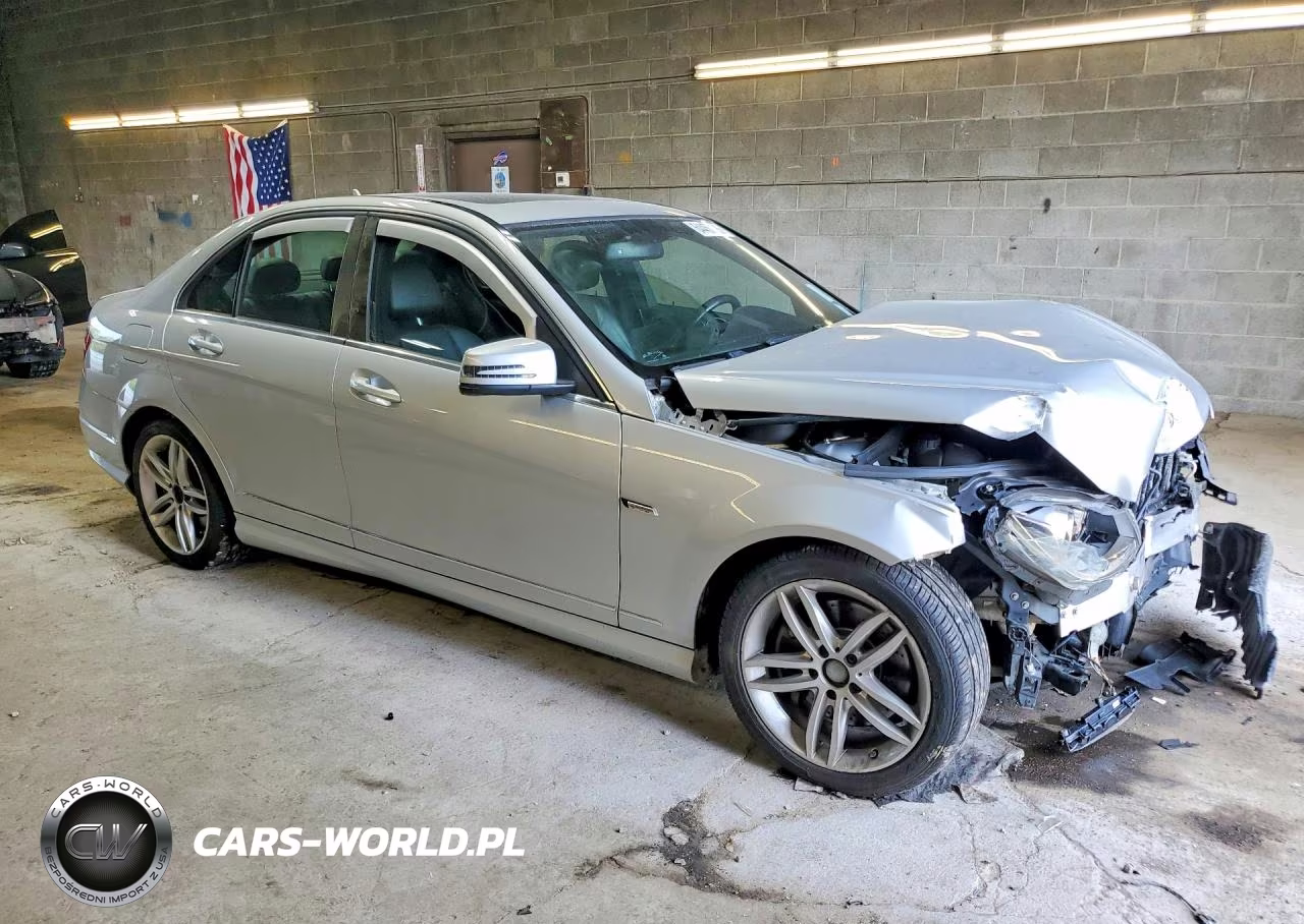 2013 Mercedes-Benz C 300 4Matic VIN:WDDGF8AB6DR281756 - 4