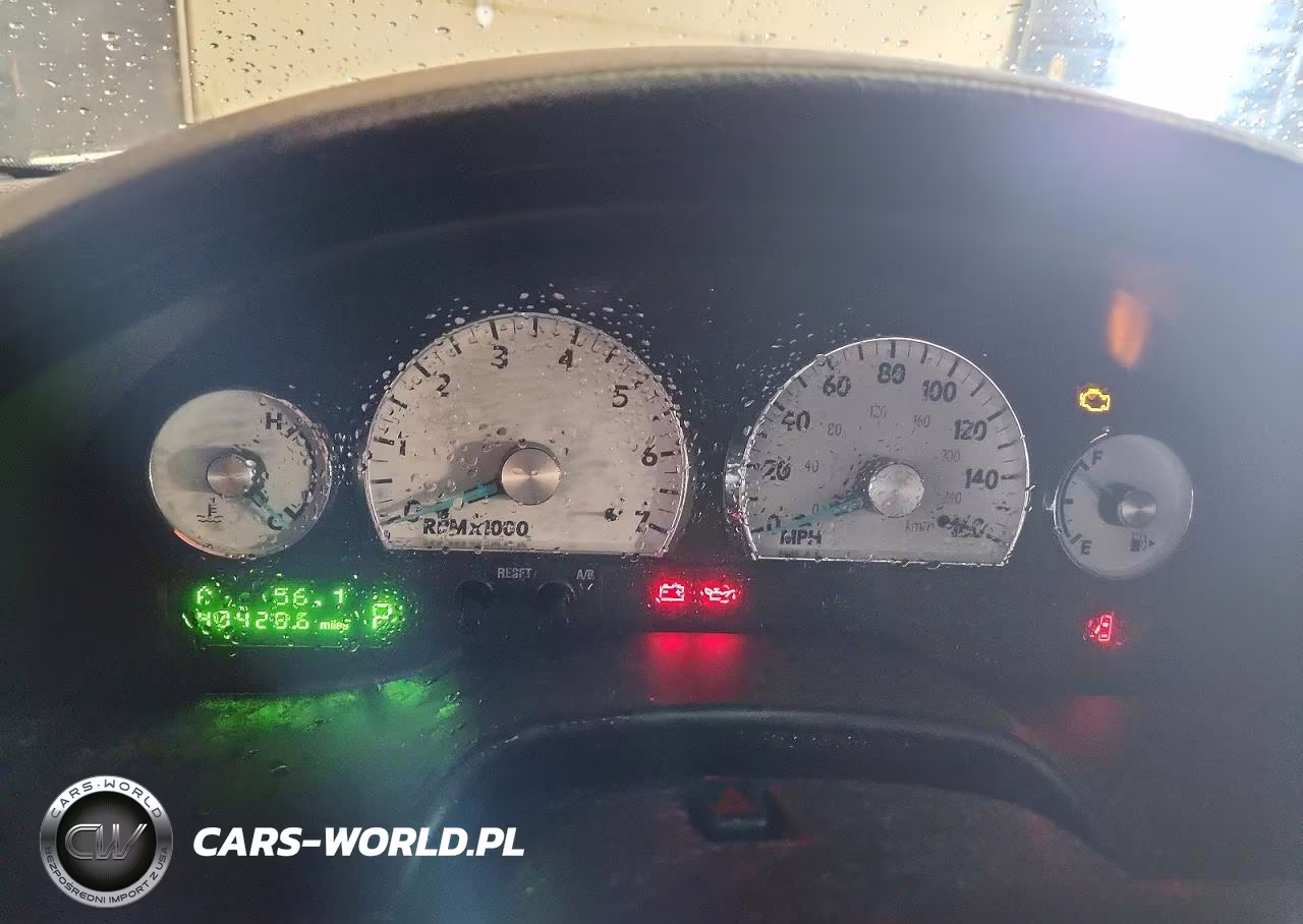 2005 Ford Thunderbird VIN:1FAHP60A25Y100769 - 9