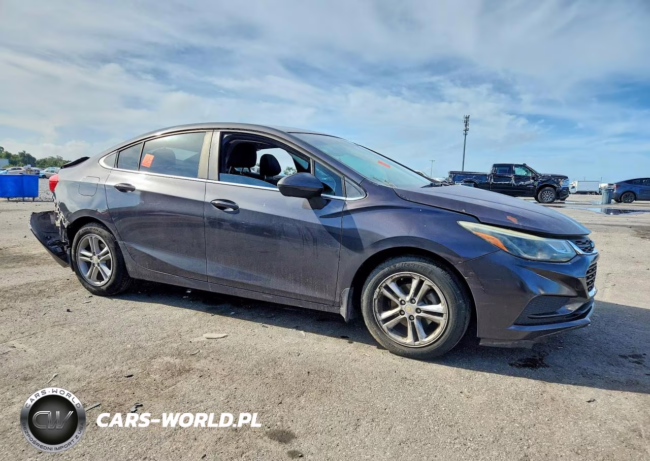 2016 Chevrolet Cruze Lt VIN:1G1BE5SM5G7322618 - 4