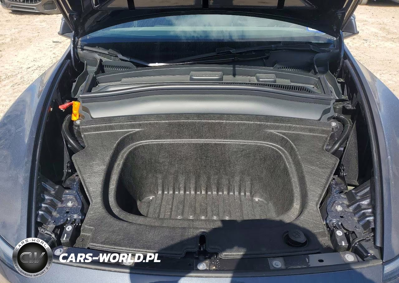 2026 Tesla Model Y VIN:7SAYGDED8TA596322 - 12