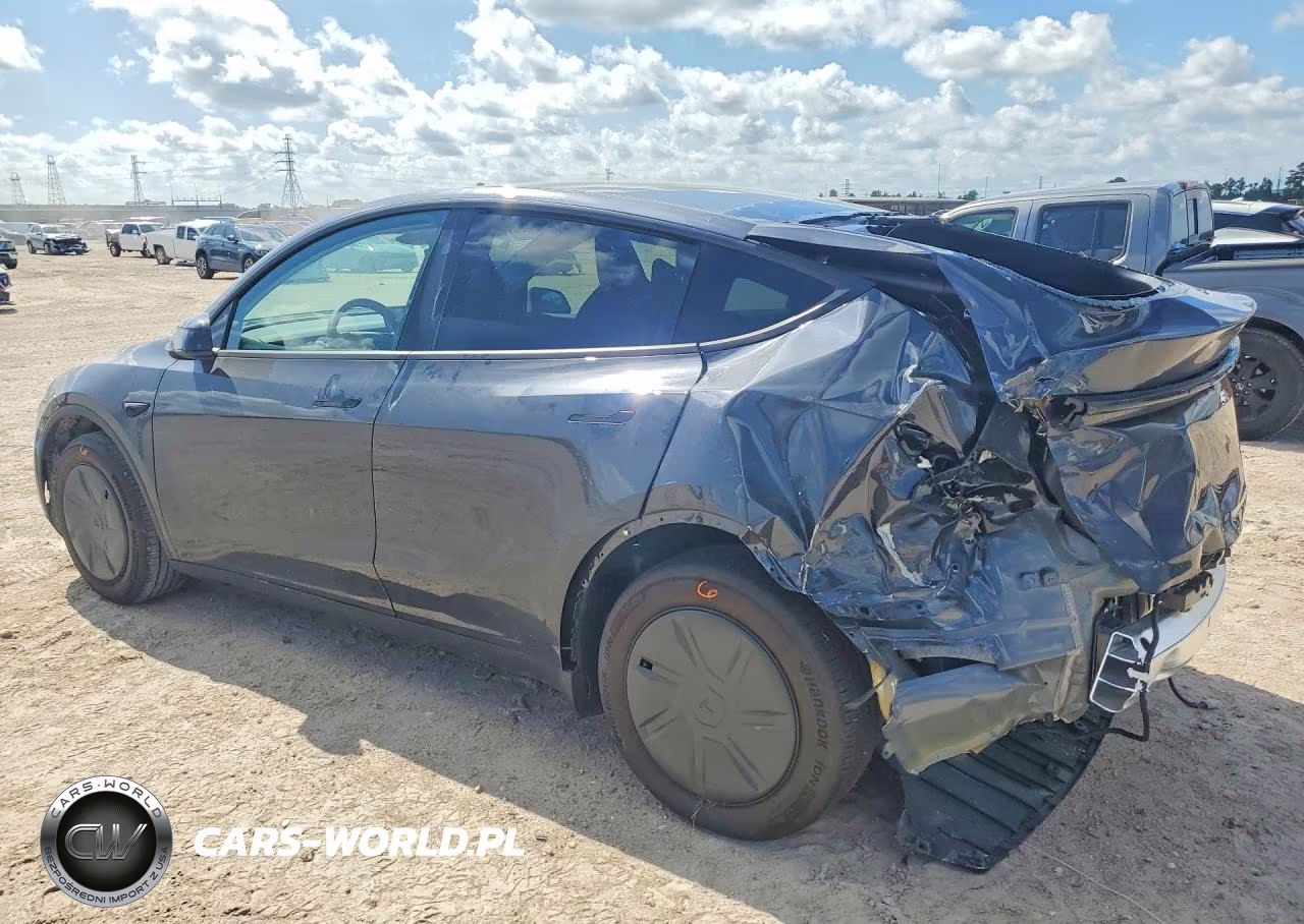 2026 Tesla Model Y VIN:7SAYGDED8TA596322 - 2