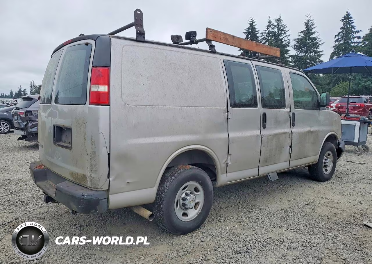 2007 Chevrolet Express G2500 VIN:1GCGG25V571144836 - 3