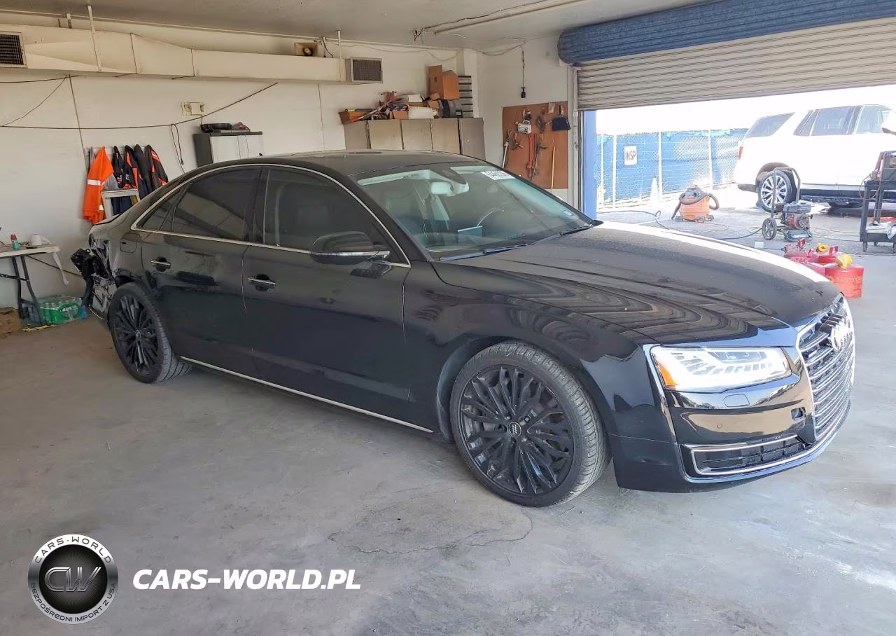 2015 Audi A8 Quattro VIN:WAUJGAFD6FN008788 - 4