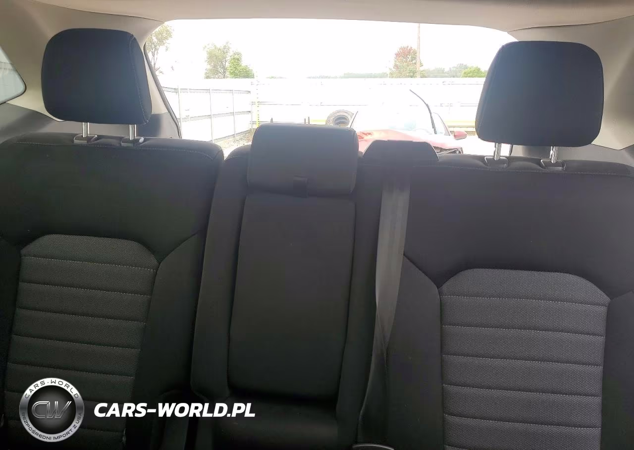 2019 Ford Edge Se VIN:2FMPK4G93KBC23893 - 10