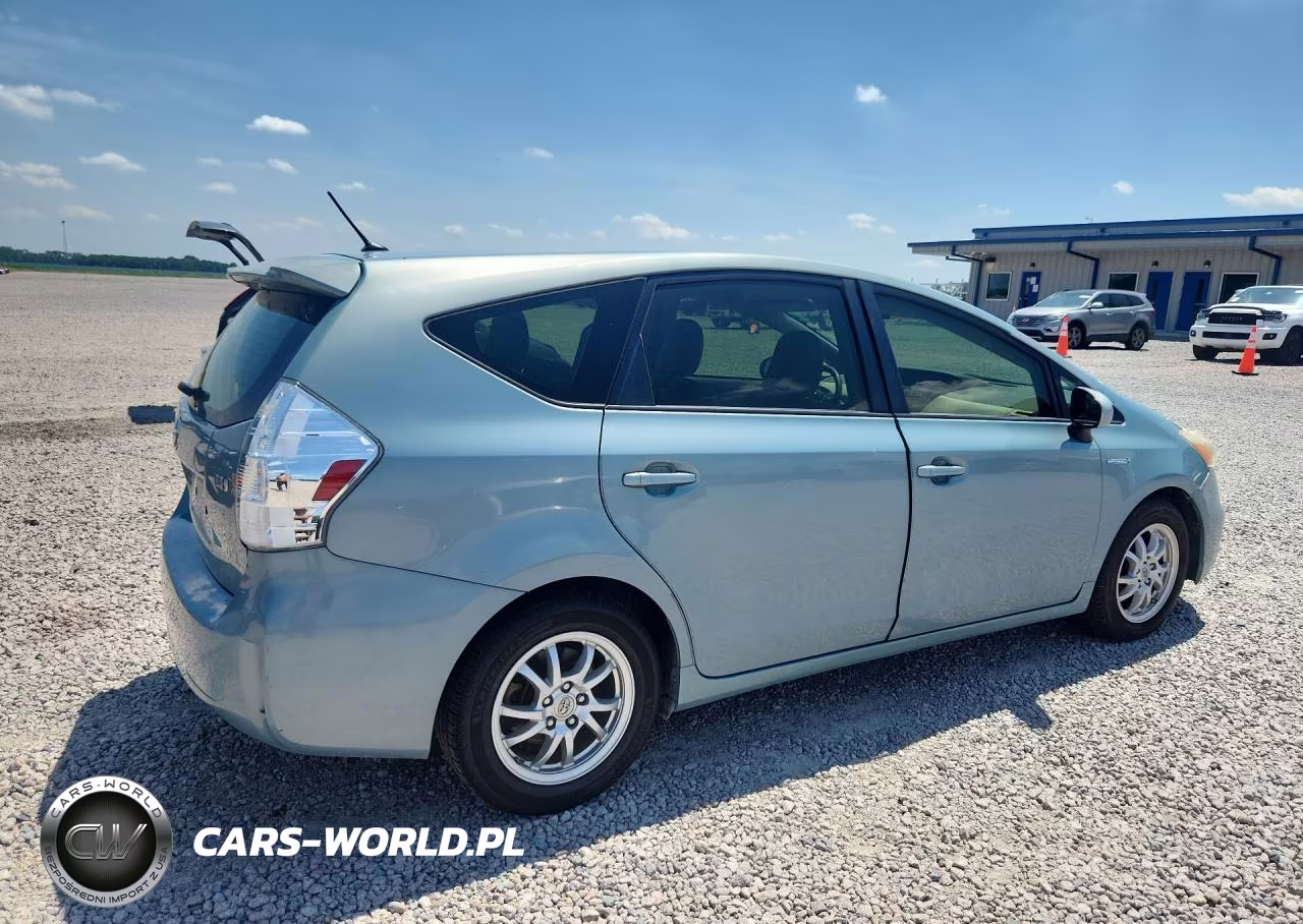 2014 Toyota Prius V Two VIN:JTDZN3EU7EJ000519 - 3