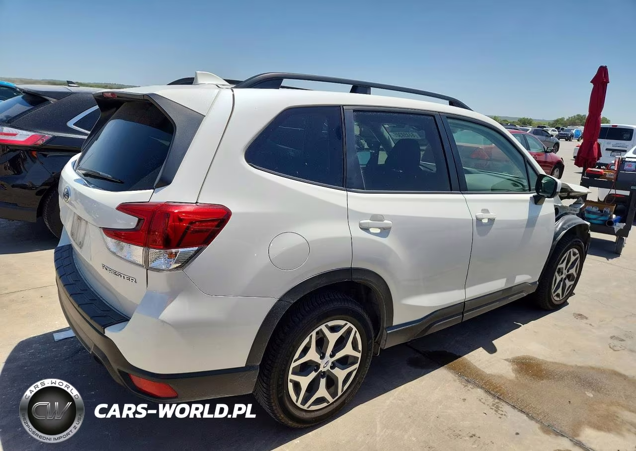 2020 Subaru Forester Premium VIN:JF2SKAJC3LH453103 - 3