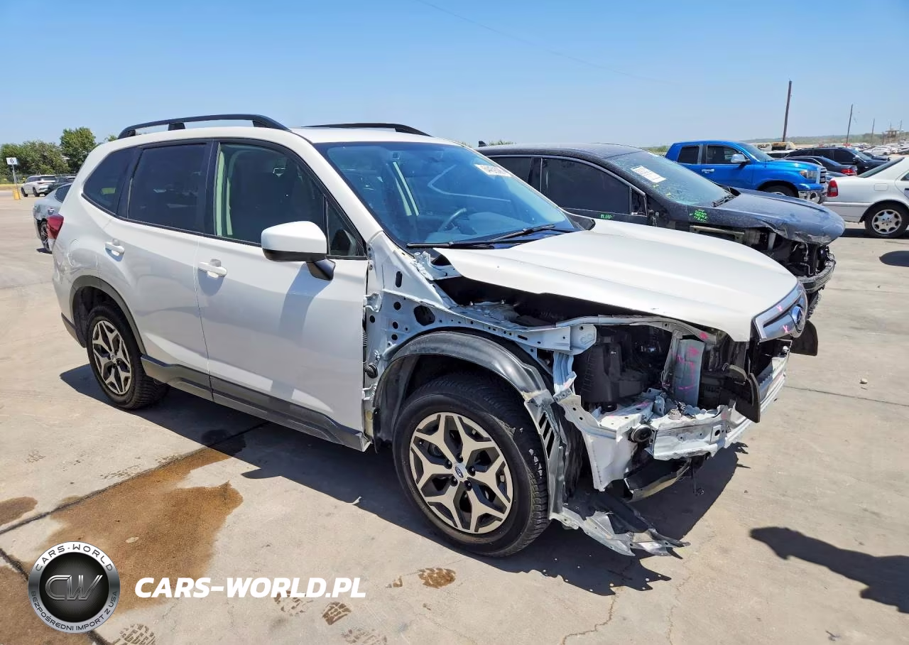 2020 Subaru Forester Premium VIN:JF2SKAJC3LH453103 - 4