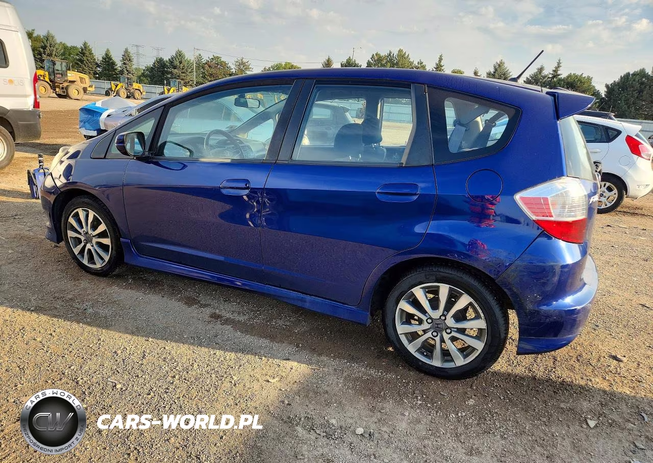 2013 Honda Fit Sport VIN:JHMGE8H55DC069347 - 2