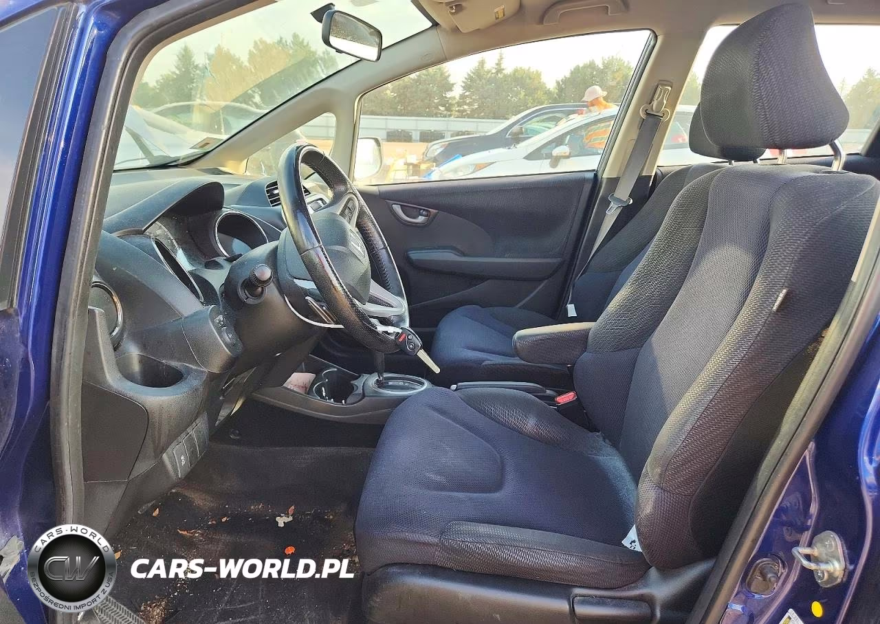 2013 Honda Fit Sport VIN:JHMGE8H55DC069347 - 7