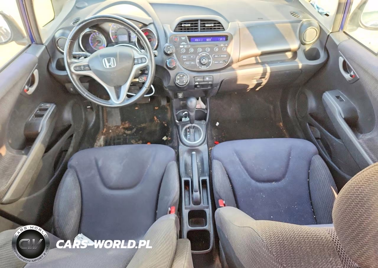 2013 Honda Fit Sport VIN:JHMGE8H55DC069347 - 8