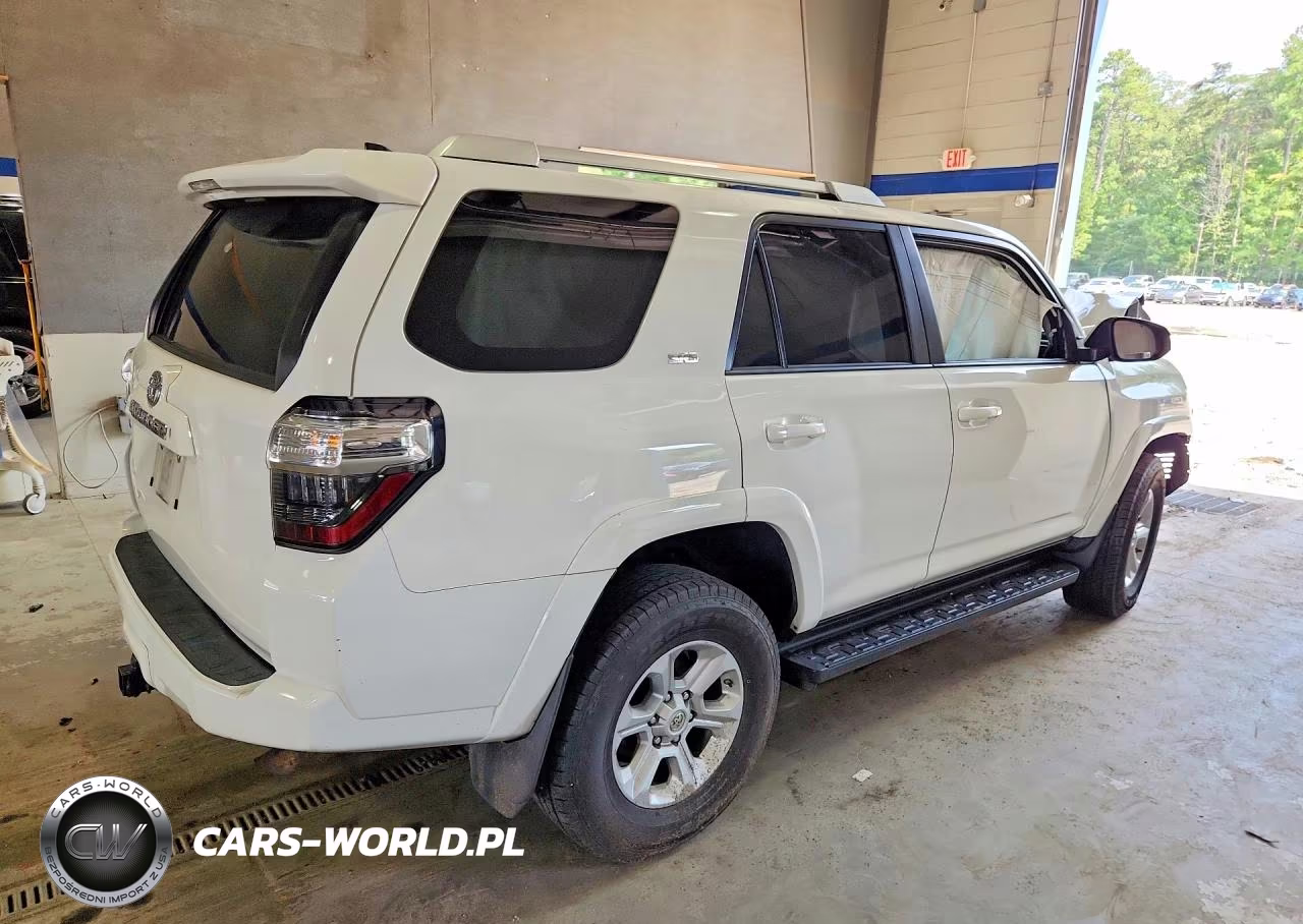 2018 Toyota 4Runner Sr5 Premium VIN:JTEBU5JR7J5572819 - 3