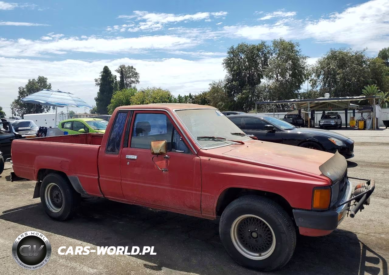 1985 Toyota Pickup VIN:JT4RN56D1F5045640 - 4