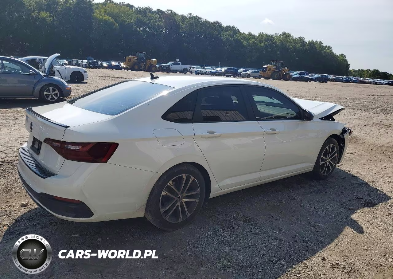 2023 Volkswagen Jetta Sport VIN:3VWAM7BU8PM027713 - 3