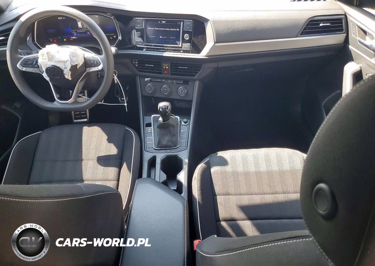 2023 Volkswagen Jetta Sport VIN:3VWAM7BU8PM027713 - 8