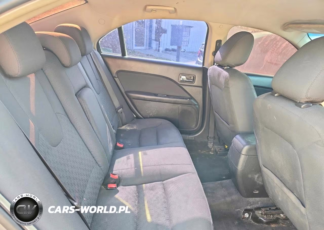 2010 Ford Fusion Se VIN:3FAHP0HA7AR295794 - 10