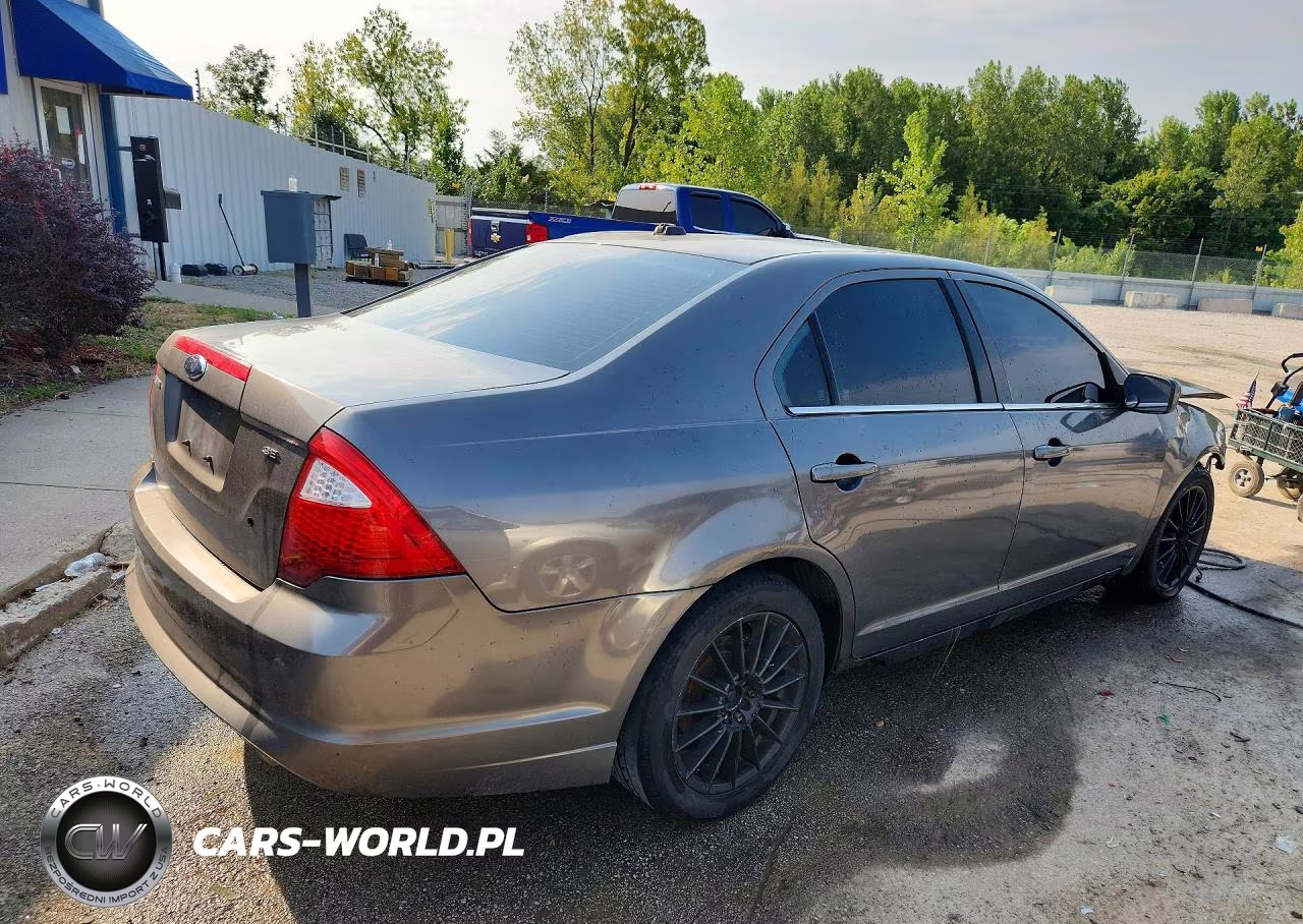 2010 Ford Fusion Se VIN:3FAHP0HA7AR295794 - 3