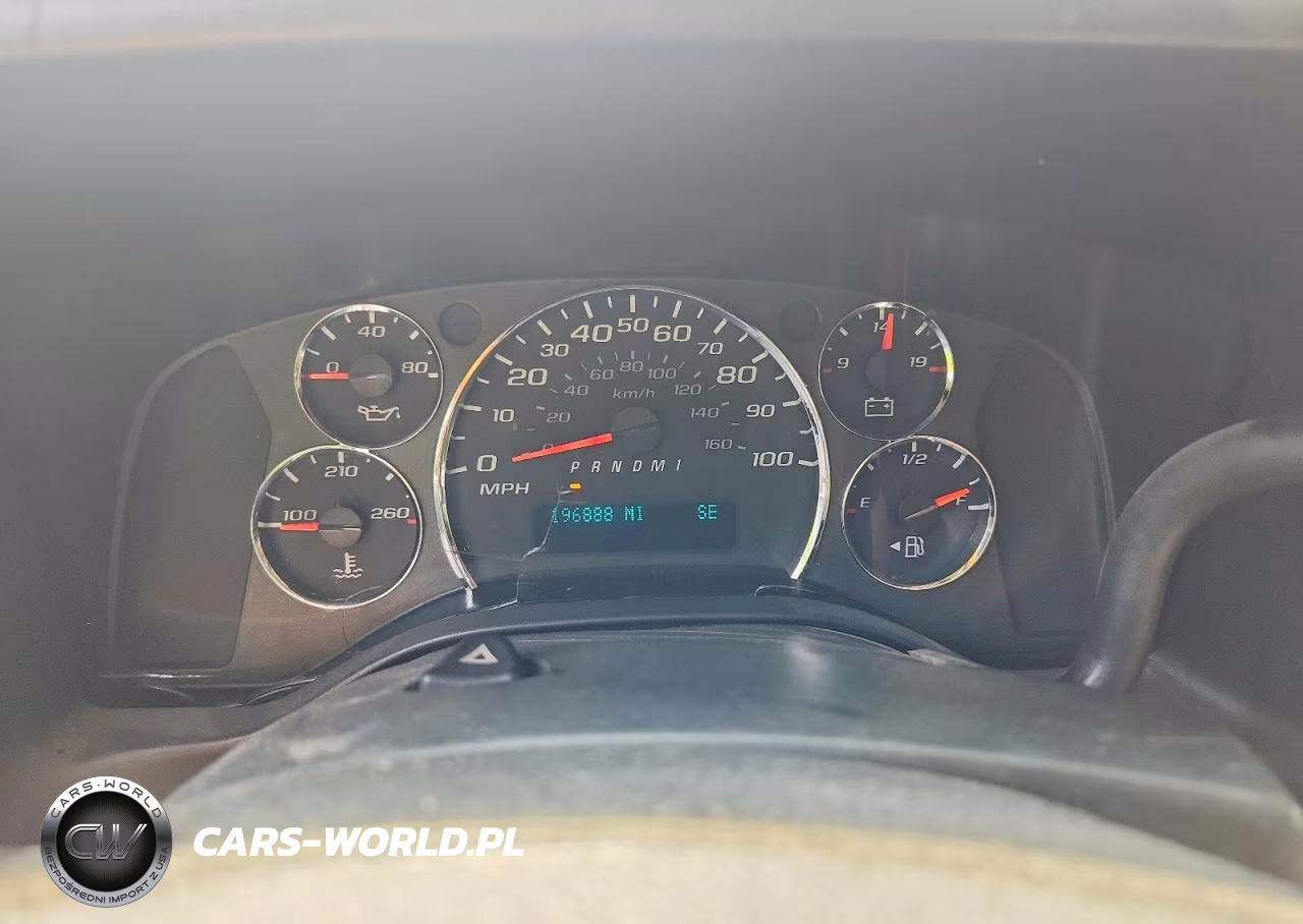 2011 Chevrolet Express G2500 VIN:1GCWGFBAXB1103356 - 9