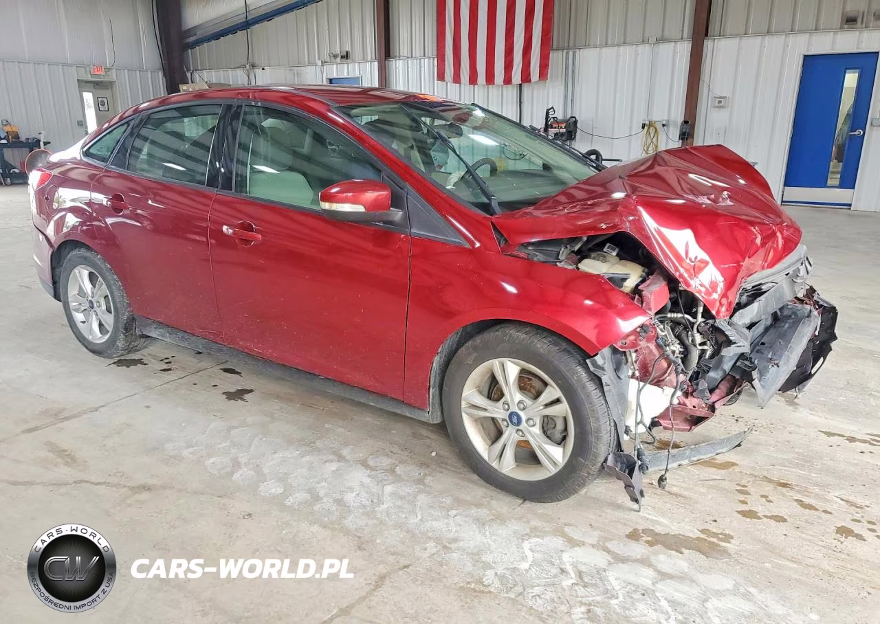2014 Ford Focus Se VIN:1FADP3F28EL435173 - 4