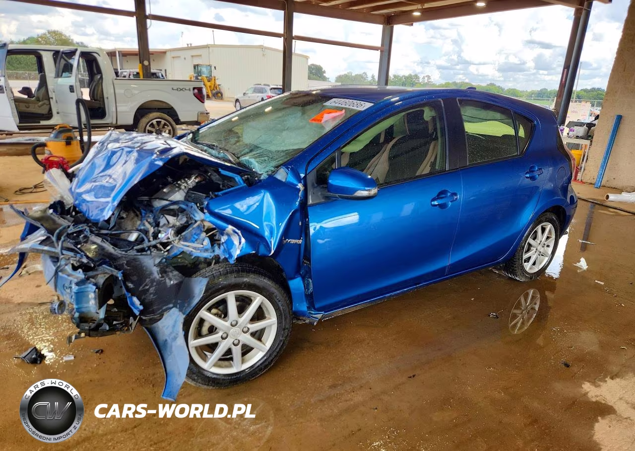 2015 Toyota Prius C Three