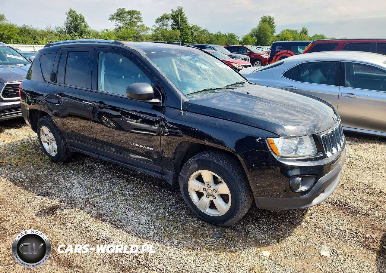 2013 Jeep Compass Sport VIN:1C4NJCBA8DD264852 - 4