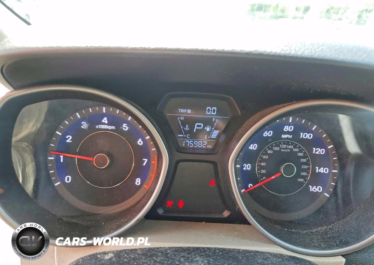 2015 Hyundai Elantra Limited VIN:5NPDH4AEXFH562561 - 9