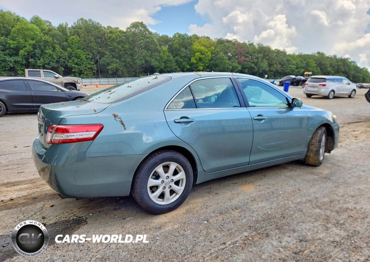 2011 Toyota Camry Le VIN:4T1BF3EKXBU735336 - 3